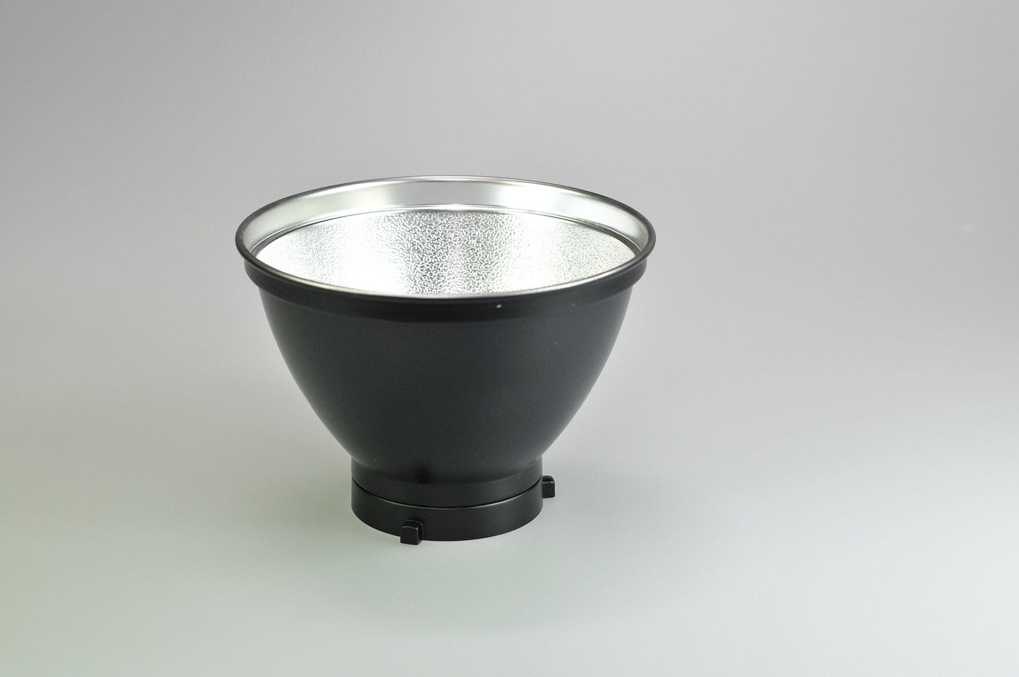Spill Kill Reflector 21cm Diameter 15cm Depth Fit Bowens S Type - Rocwing Photographic Equipment
- 6